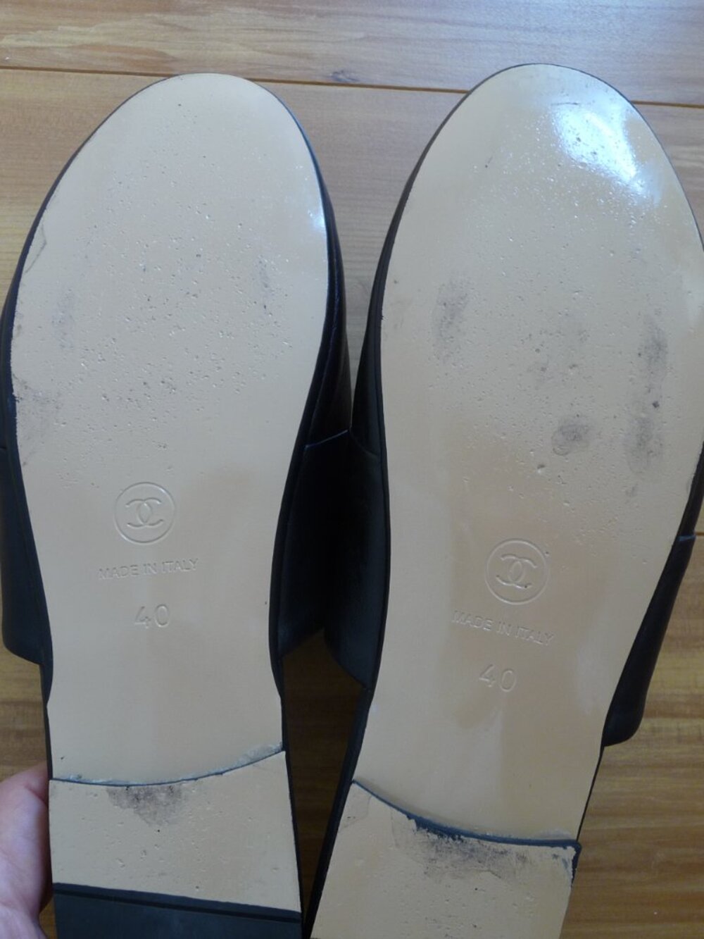 CHANEL CAMELIA BLAK LAMB LEATHER FLAT MULES SZE  EU40 /US 9 EXCELLENT CONDITION - Picture 7 of 8
